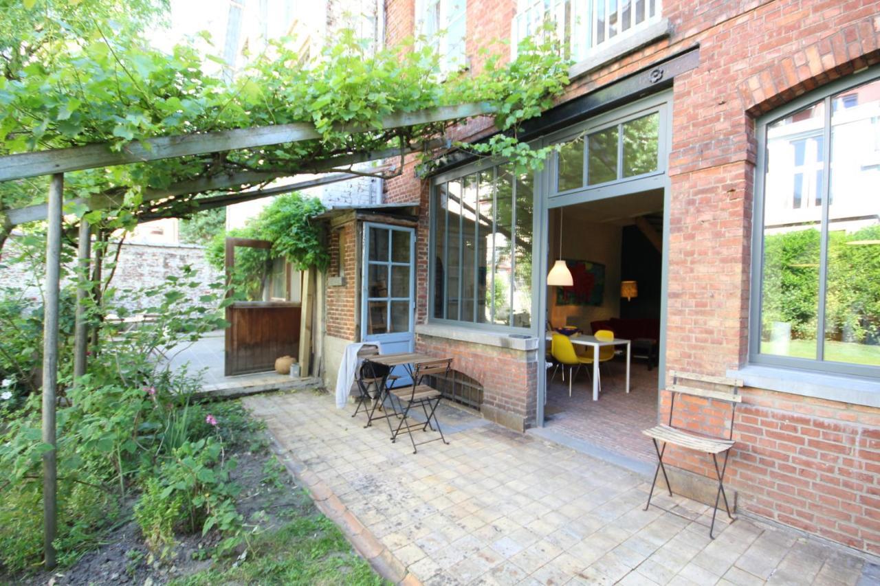 La Maison Du Fond Du Jardin Ixelles Bagian luar foto